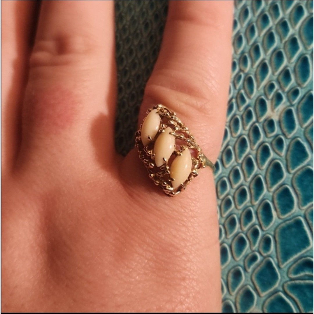 14kt gold pale pink coral ring sz 6