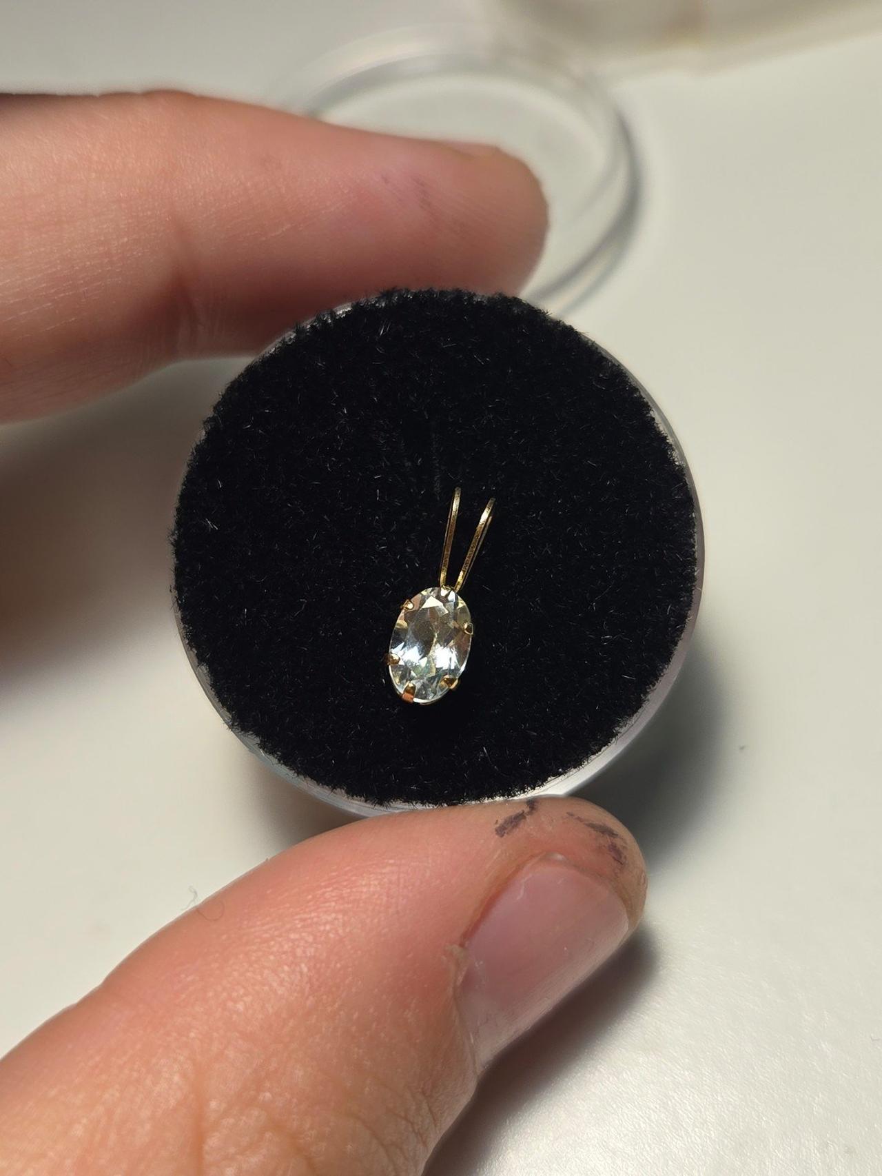 14kt White Zircon Pendant