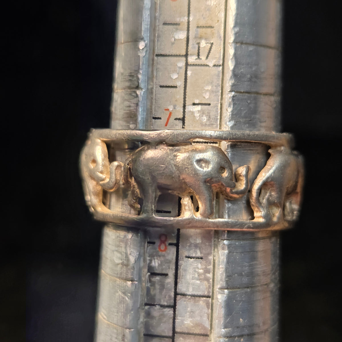 Cute Sterling Silver Elephant Ring sz 7.5