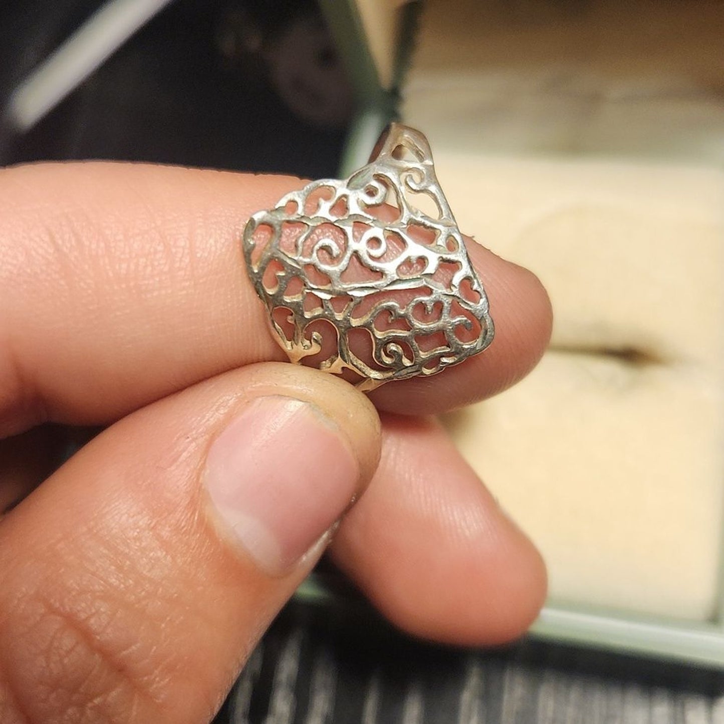 Vintage Sterling Silver Ring Sz 8.5