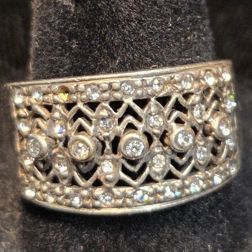 White Stone Sterling Statement Ring sz 7