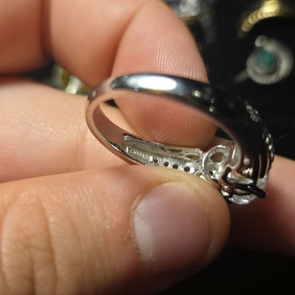 Vintage sterling silver ring sz 9