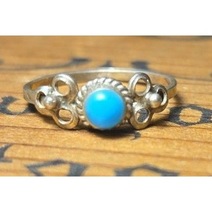 Vintage sterling silver ring sz 1