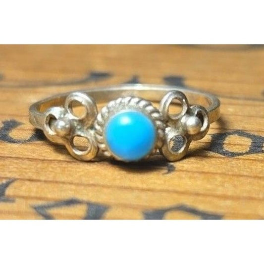 Vintage sterling silver ring sz 1
