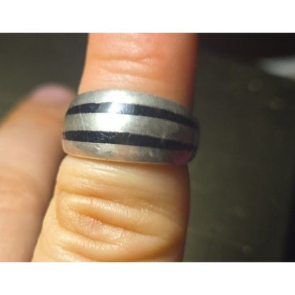 Vintage sterling silver ring sz 6.5