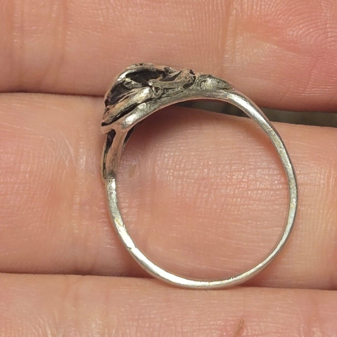 Vintage sterling silver ring sz 6.5