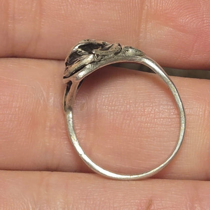 Vintage sterling silver ring sz 6.5