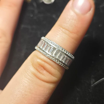 Vintage sterling silver ring sz 8