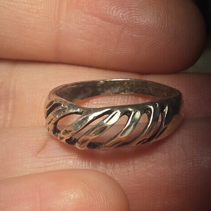 Vintage sterling silver ring sz 7
