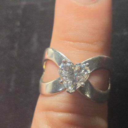 Vintage sterling silver ring sz 8