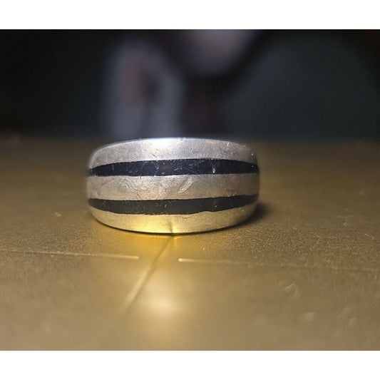 Vintage sterling silver ring sz 6.5