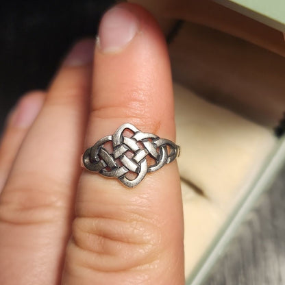 Celtic Vintage Sterling Silver Ring Sz 5.5