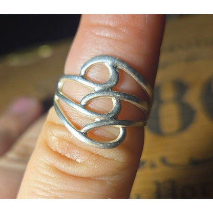 Vintage sterling silver ring sz 7.5