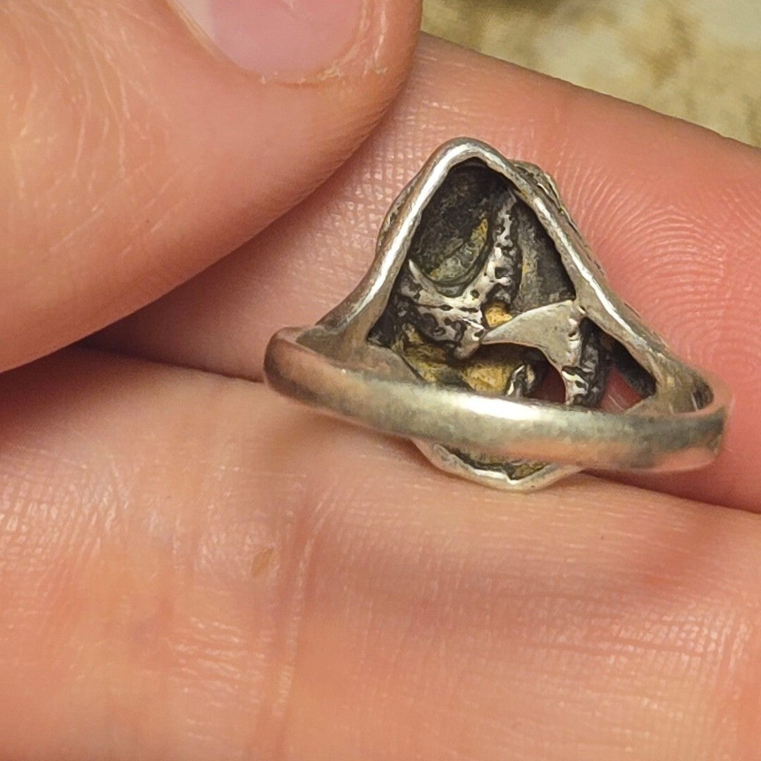 Vintage sterling silver ring sz 6.5
