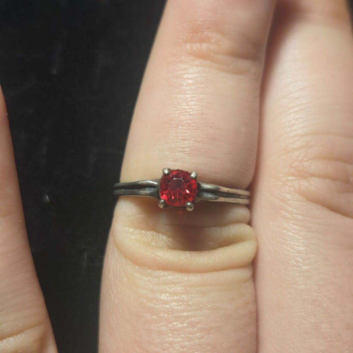 Vintage sterling silver ring sz 7.5