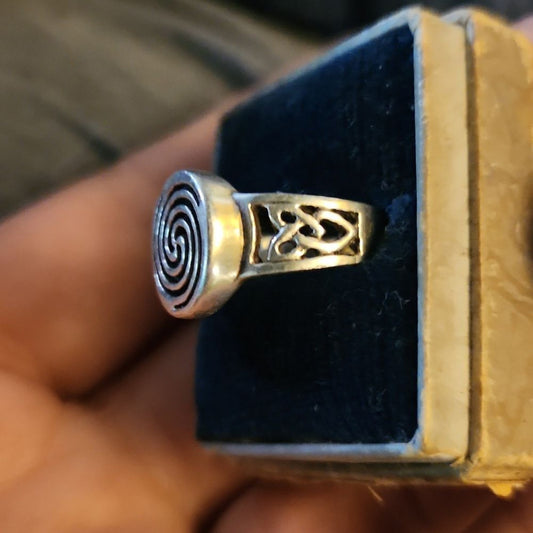 Trippy Vintage Sterling Silver Ring Sz 5