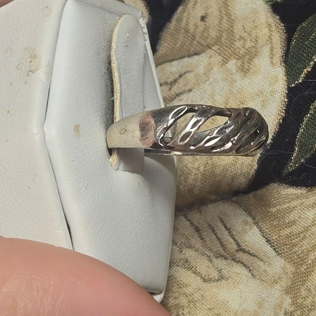 Vintage sterling silver ring sz 7
