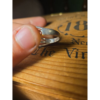 Vintage sterling silver ring sz 7.5