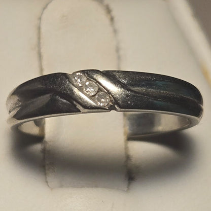 10K White Gold Simple Band Sz 6.5