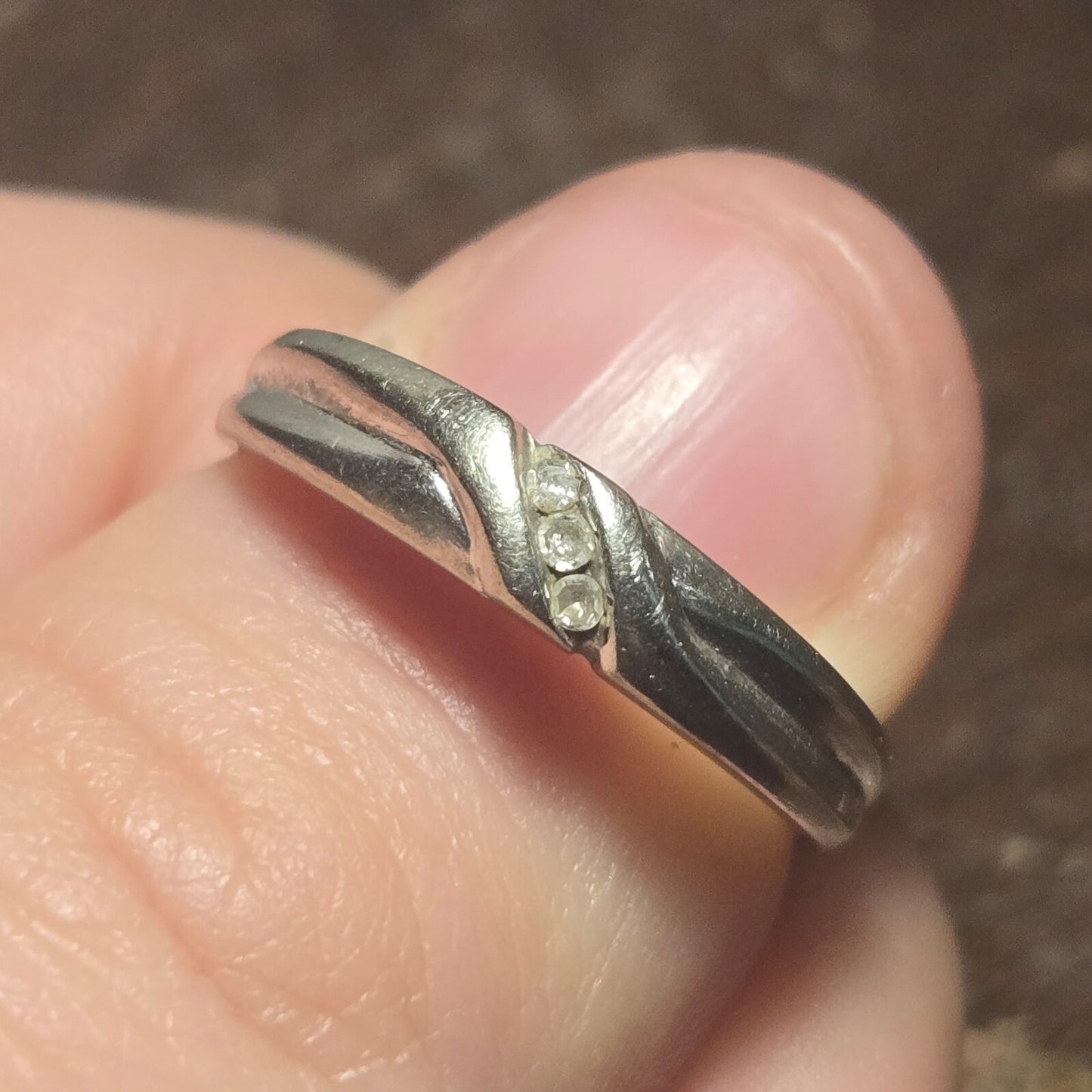10K White Gold Simple Band Sz 6.5