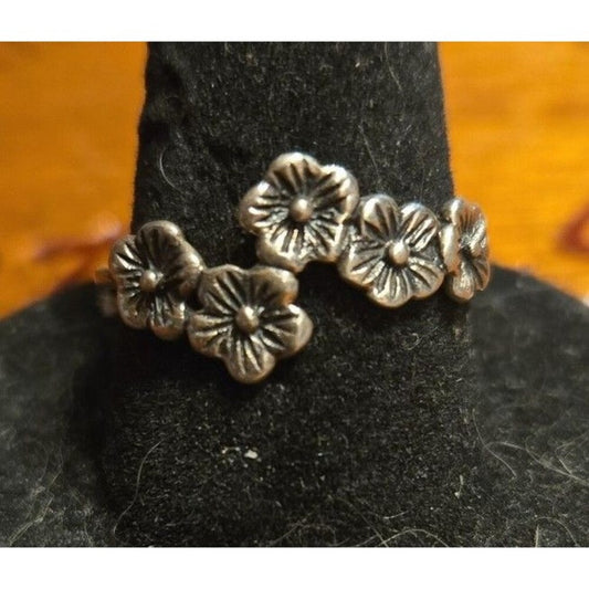 Flowers Vintage sterling silver ring sz 6