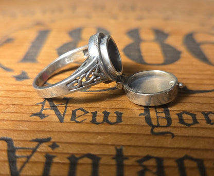 Celtic Poison Ring Vintage sterling silver ring sz 5