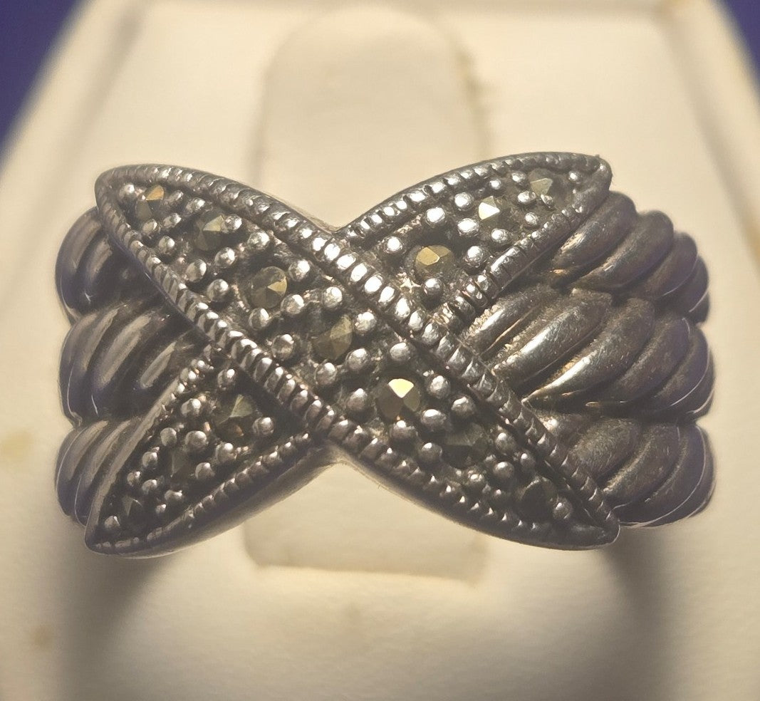 Vintage Sterling Silver 925 Ring Sz 8.5