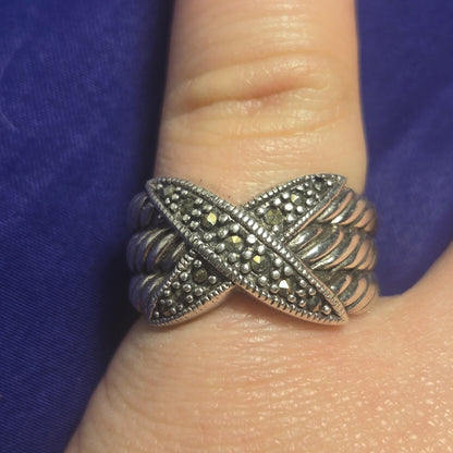 Vintage Sterling Silver 925 Ring Sz 8.5