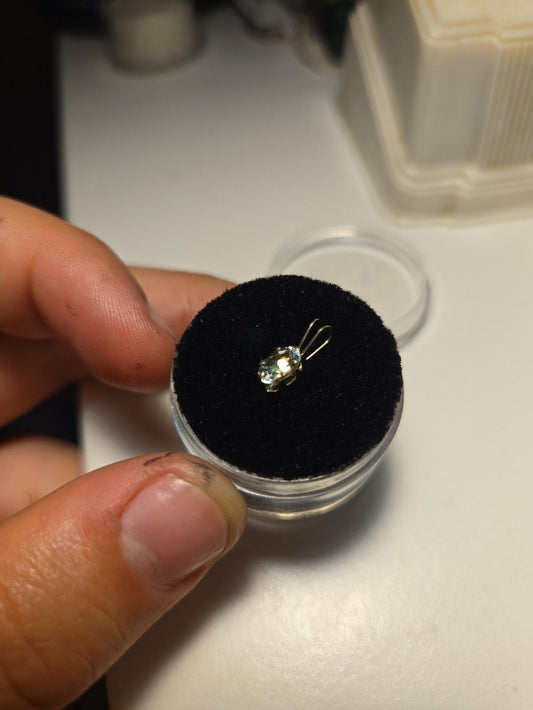 14kt White Zircon Pendant