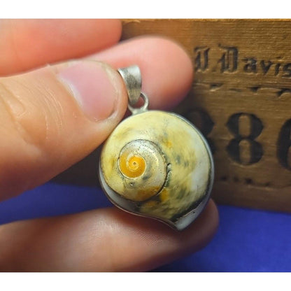 Sterling silver 925 Shell Pendant