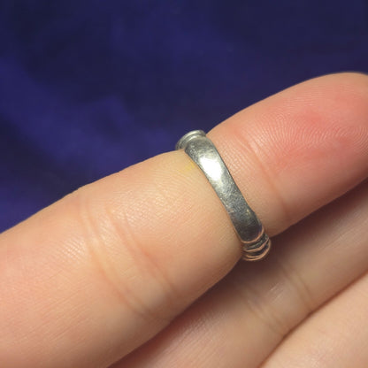 Vintage Sterling Silver 925 Ring Sz 5