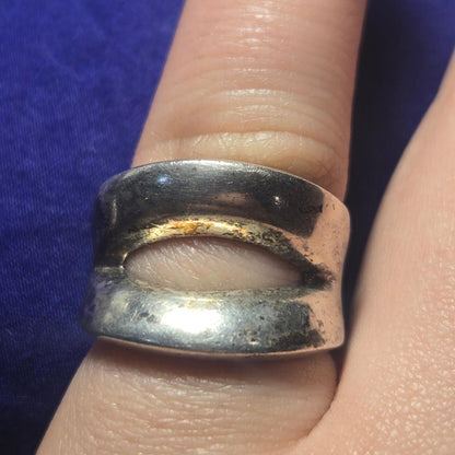 Heavy Vintage Sterling Silver Ring Sz 7