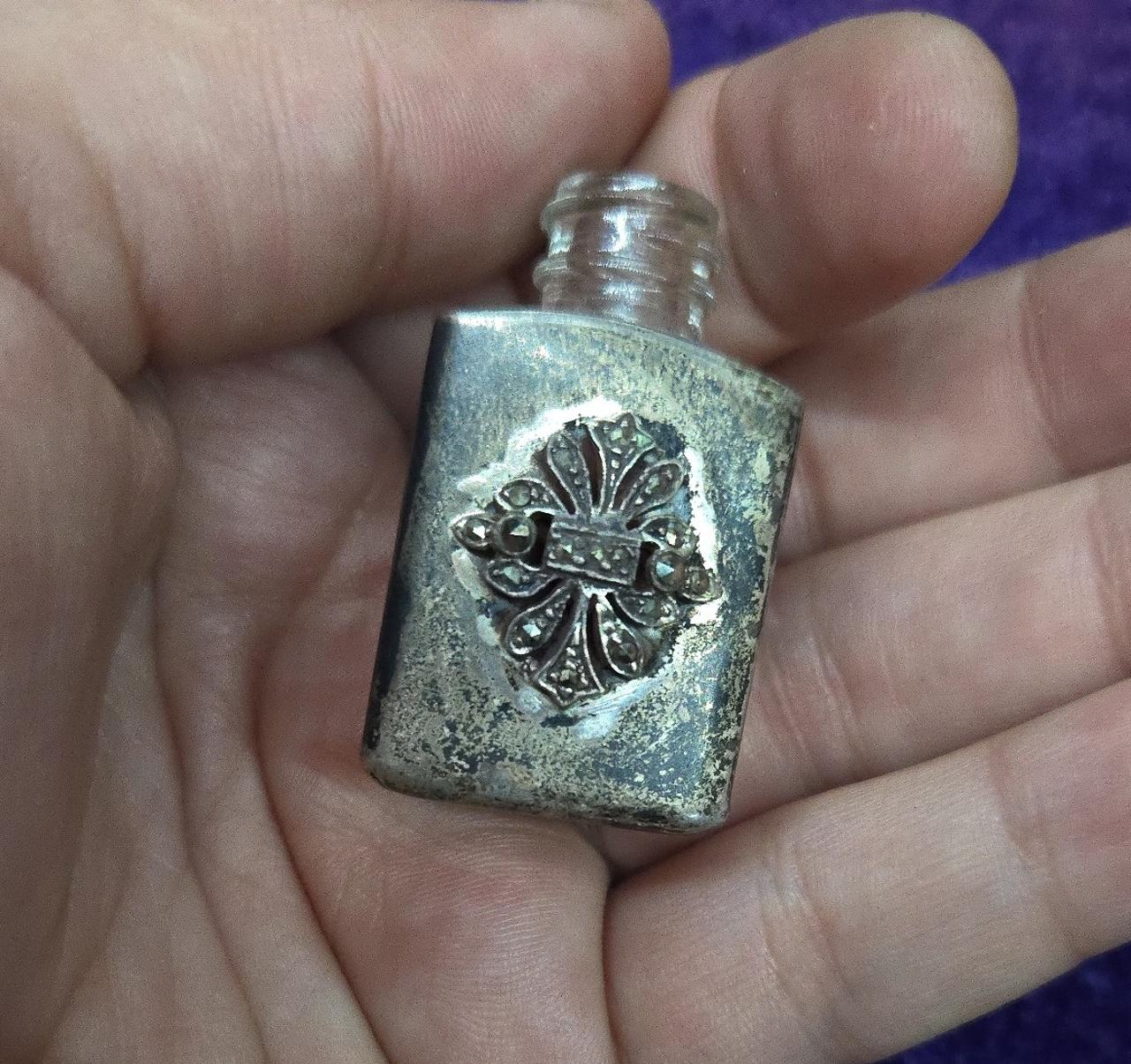 Vintage Sterling Silver Glass Perfume bottle
