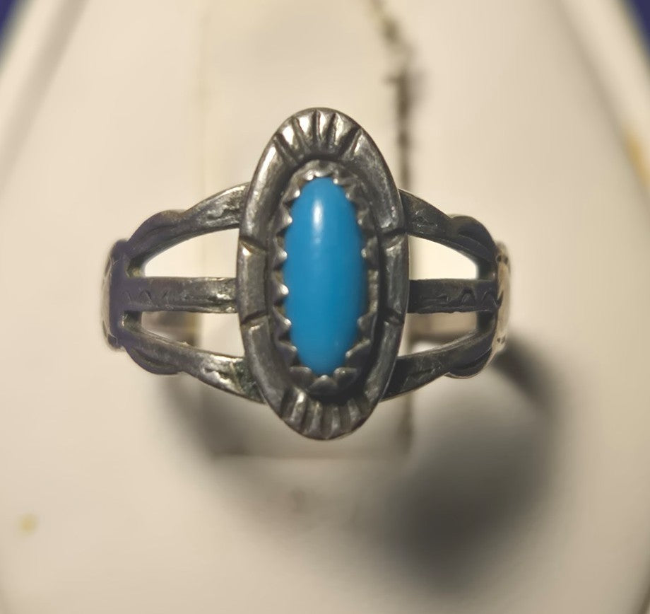 Southwestern Vintage Sterling Silver 925 Ring Sz 4