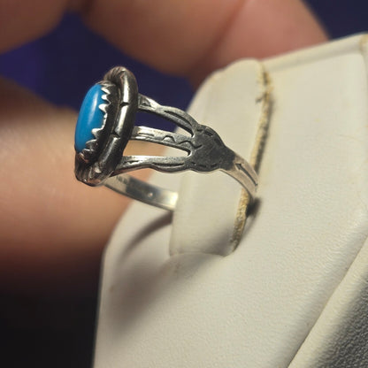 Southwestern Vintage Sterling Silver 925 Ring Sz 4