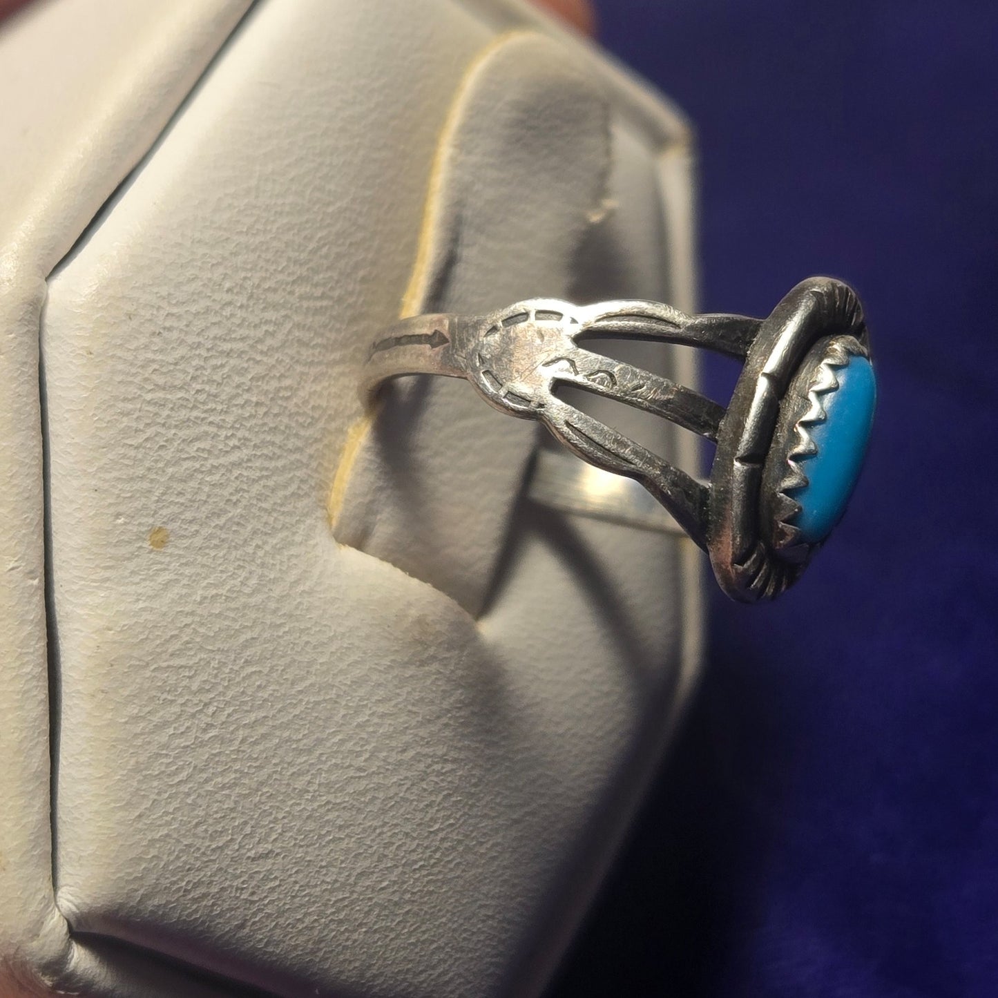 Southwestern Vintage Sterling Silver 925 Ring Sz 4