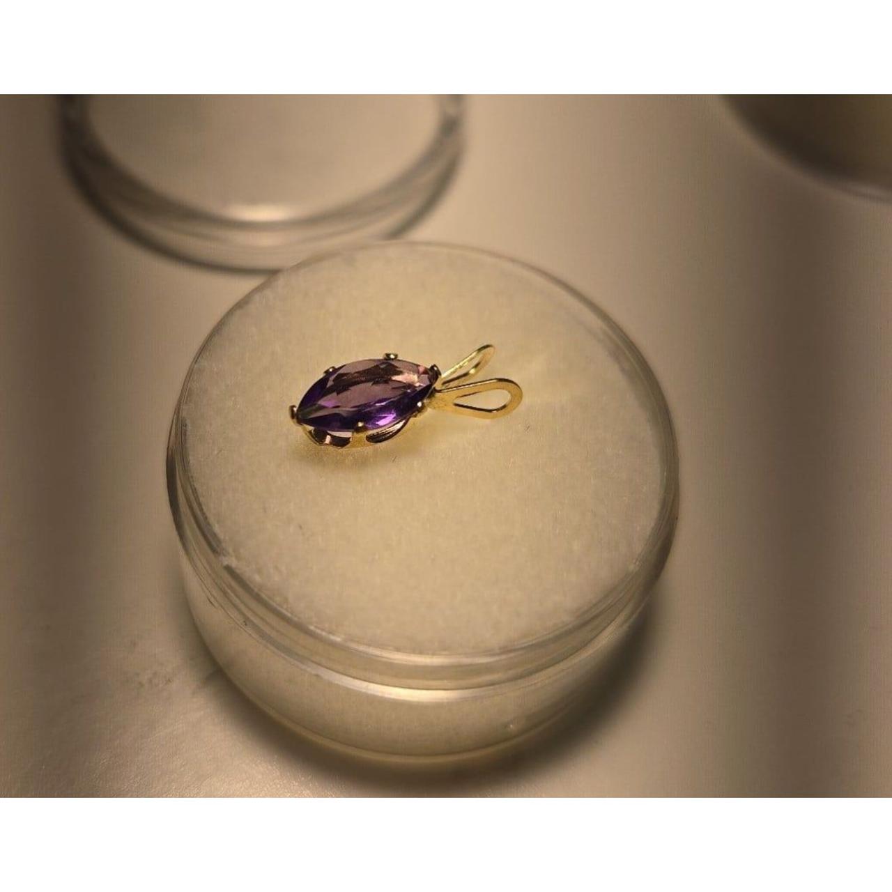 14kt gold amethyst pendant