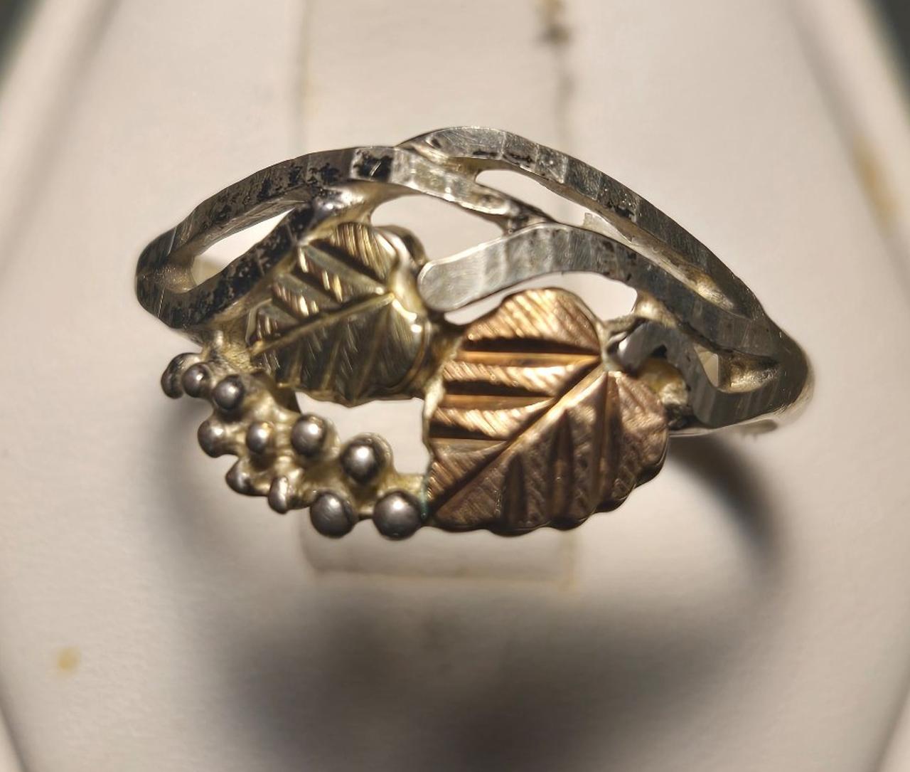 Vintage sterling silver ring sz 7.5