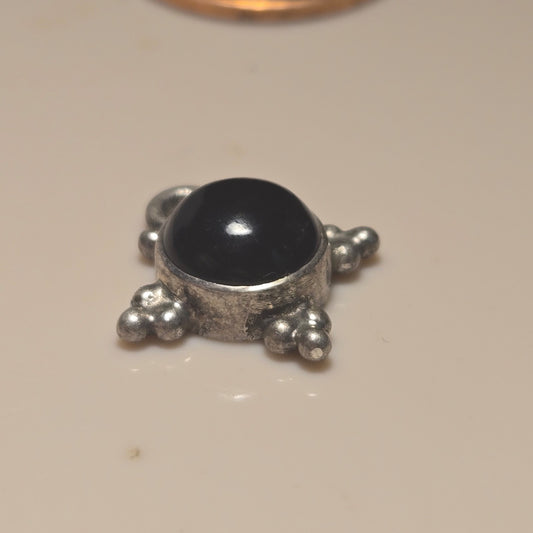 Deep green stone Vintage Sterling Silver Pendant