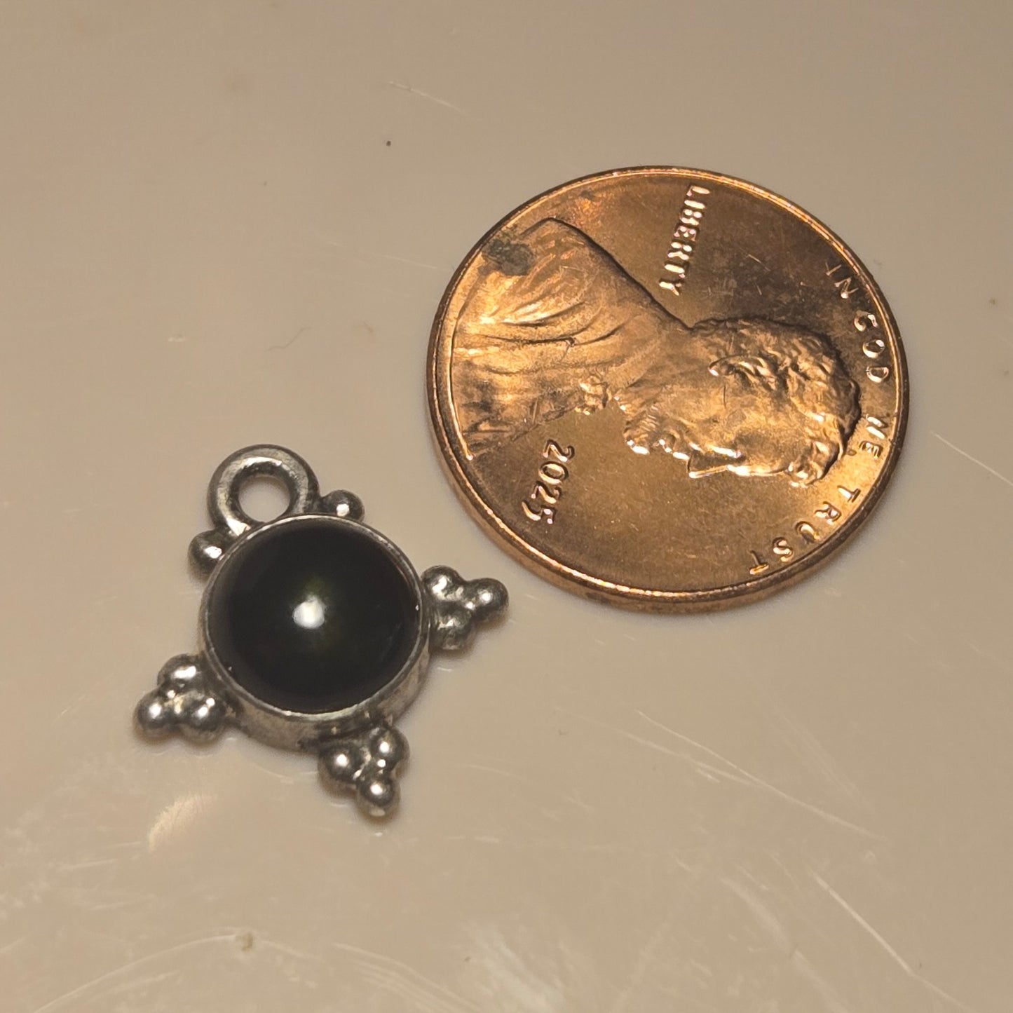 Deep green stone Vintage Sterling Silver Pendant