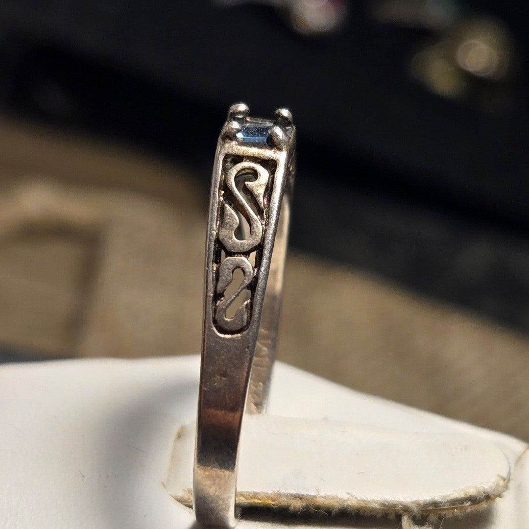 Blue Solitaire vintage sterling silver ring sz 10