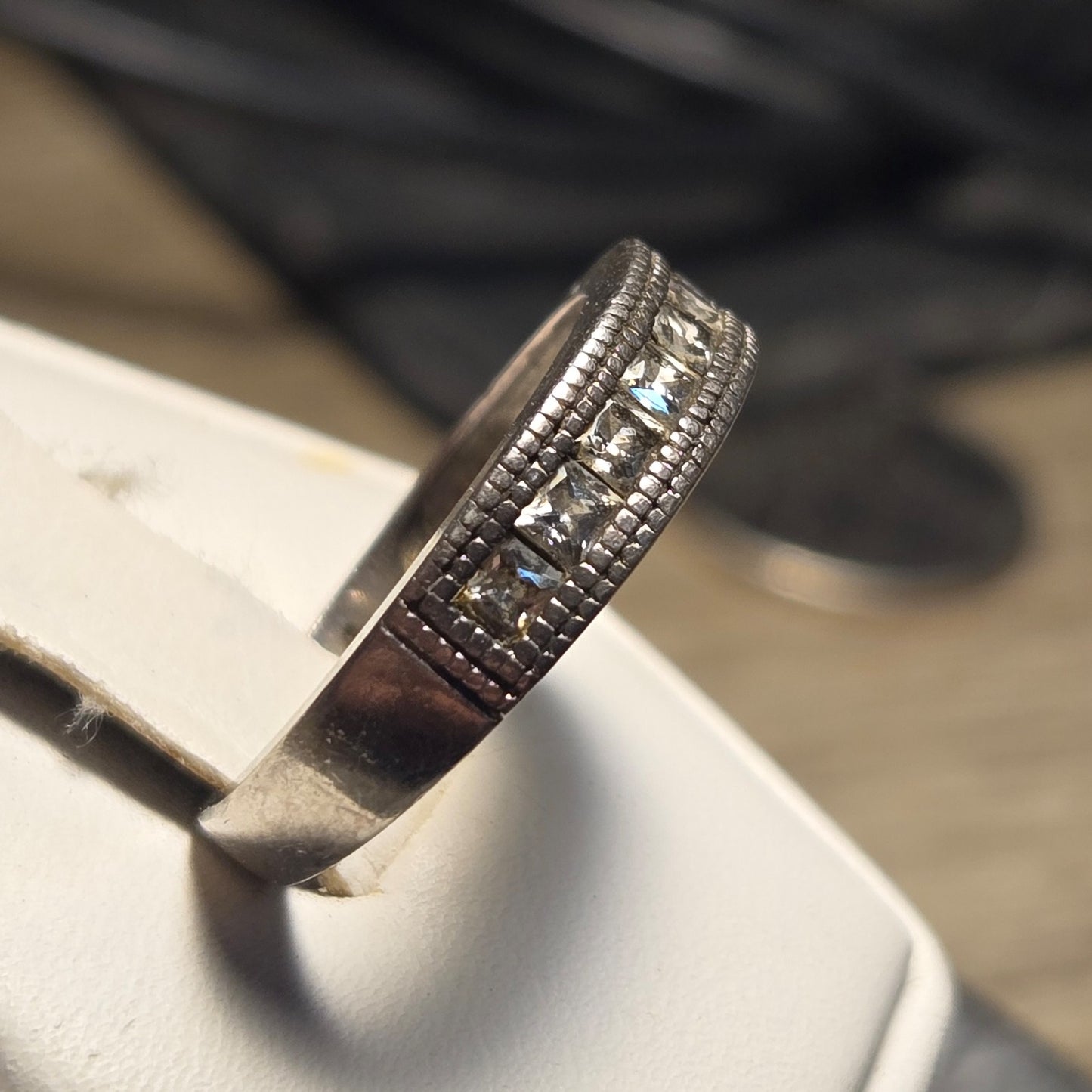 Sparkly inlaid band vintage sterling silver ring sz 7