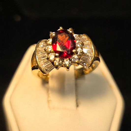 Sparkly Red and White Stone Sterling Silver Cocktail Ring sz 6.5