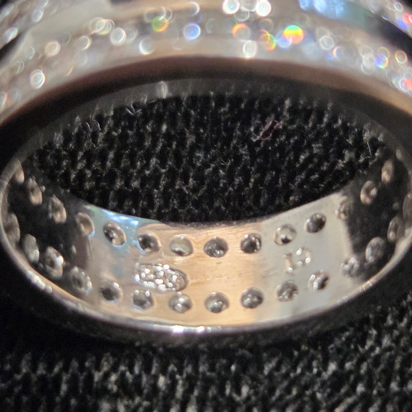 Sparkly White Stone Infinity Ring sz 5.5