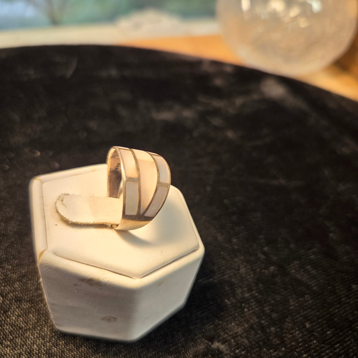 Mother of Pearl Sterling Silver Ring sz 6.5